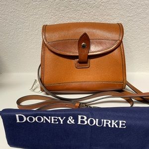 Dooney and Bourke Crossbody Purse